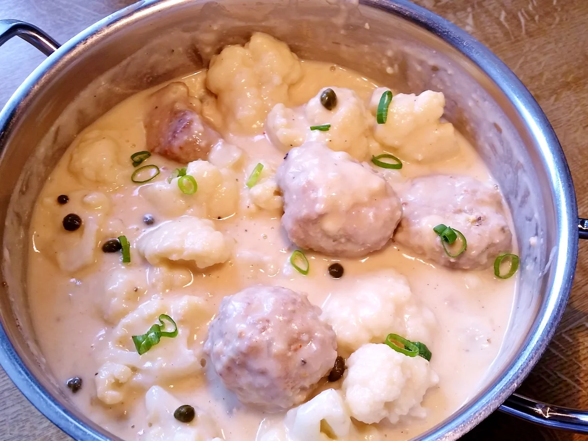 Rezept: Blumenkohltopf mit Hackbällchen Bild Nr. 6 Blumenkohltopf mit Hackbällchen - Rezept - Bild Nr. 6