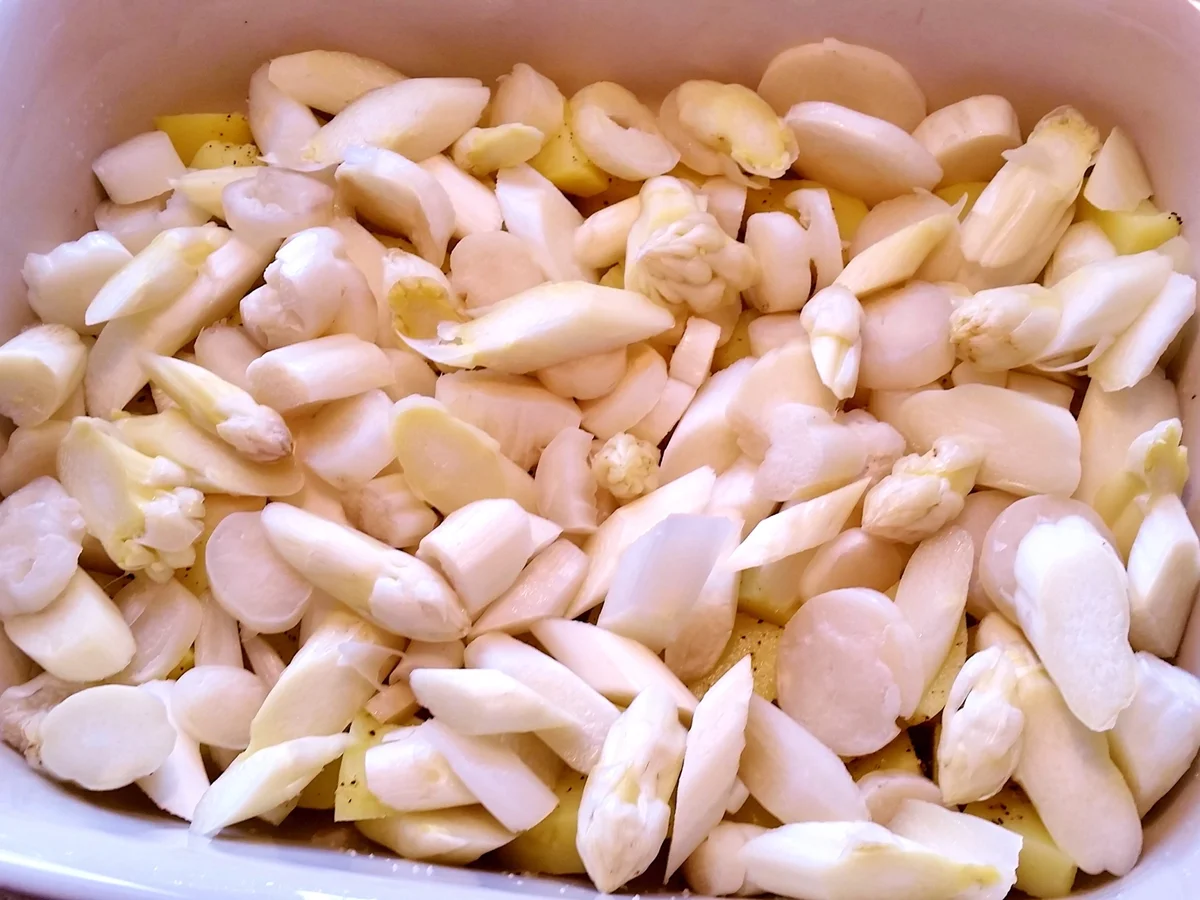 Spargel-Auflauf mit Hühnerbrüstchen - Rezept - Bild Nr. 7699