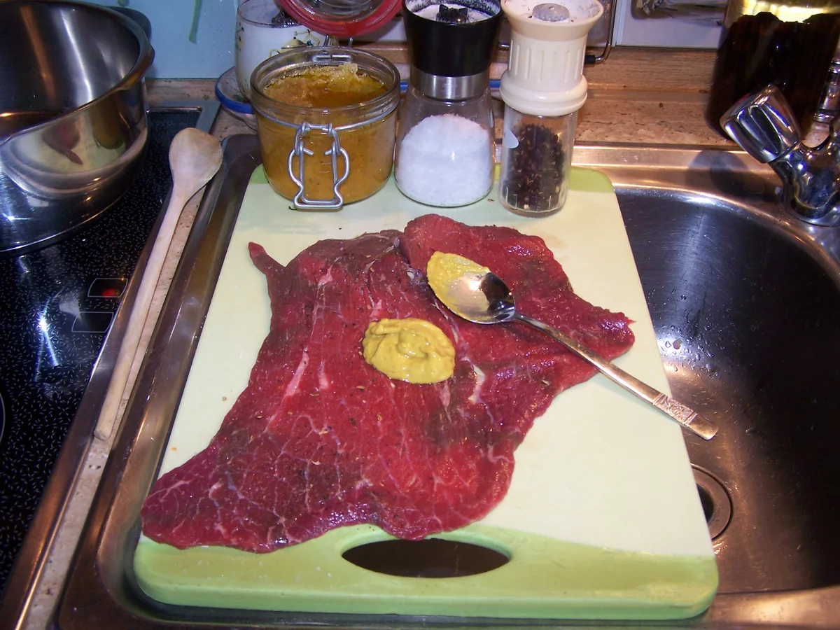 Rezept: Rinder Rouladen gefüllt ,Knödel m. Brokkala Bild Nr. 7712 Rinder Rouladen gefüllt ,Knödel m. Brokkala - Rezept - Bild Nr. 7712