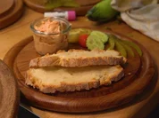 Grieben Chutney und Paprika Creme auf selbst gebackenen Tessiner Landbrot - Rezept - Bild Nr. 7711