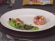 Jakobs Regenbogentatar mit Wildkräutersalat - Rezept - Bild Nr. 2