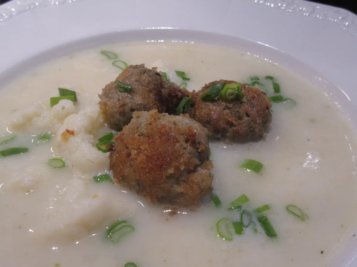 Rezept: Geflügel: Hühnerleberknödel, kross gebraten Bild Nr. 7711 Geflügel: Hühnerleberknödel, kross gebraten - Rezept - Bild Nr. 7711