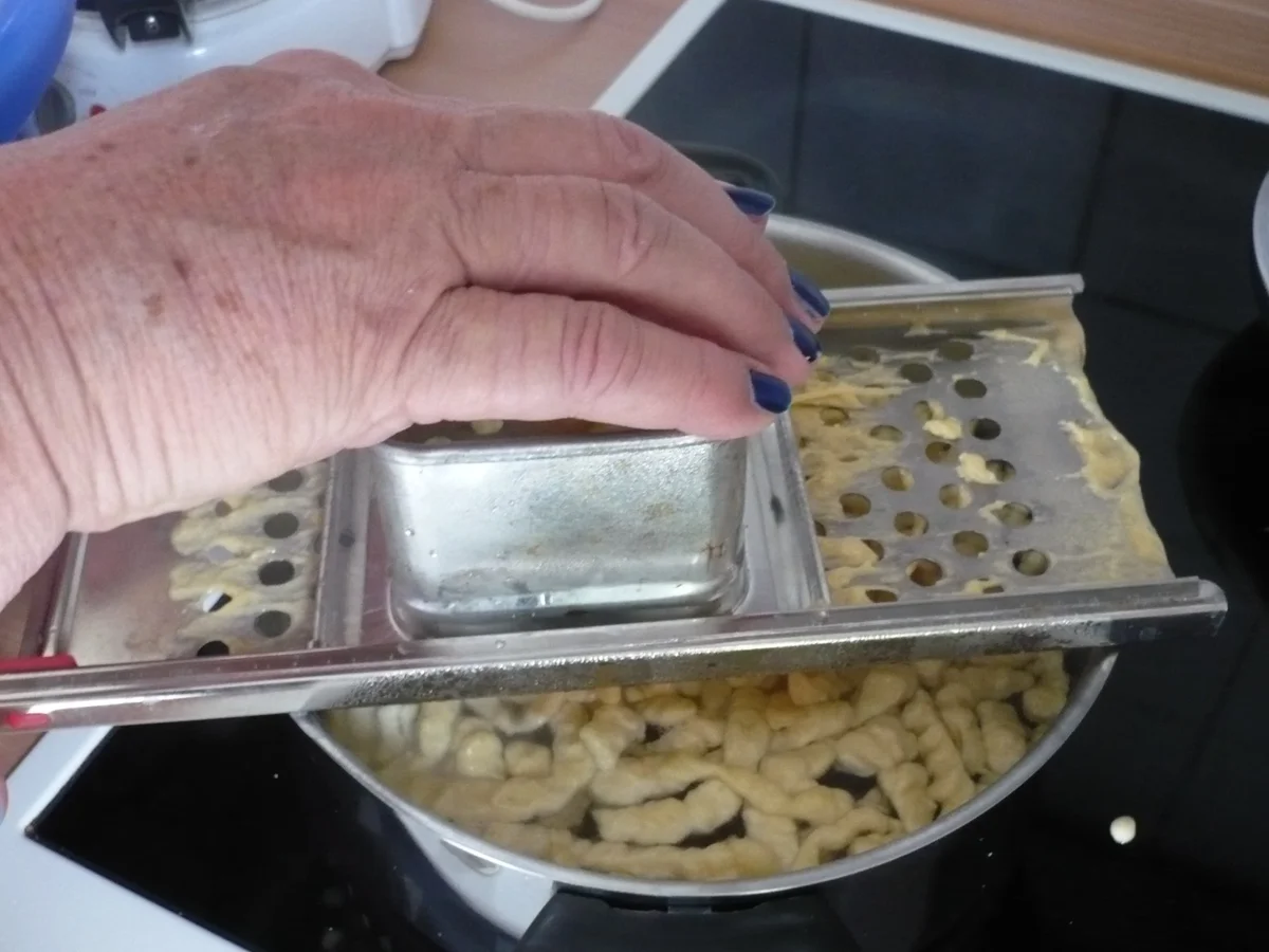 Rezept: Spätzle mit Lauch und Speck Bild Nr. 7714 Spätzle mit Lauch und Speck - Rezept - Bild Nr. 7714