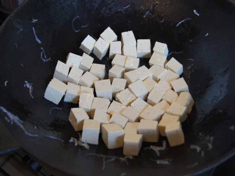 Rezept: Herzhafter Tofu mit Glasnudeln Bild Nr. 14 Herzhafter Tofu mit Glasnudeln - Rezept - Bild Nr. 14