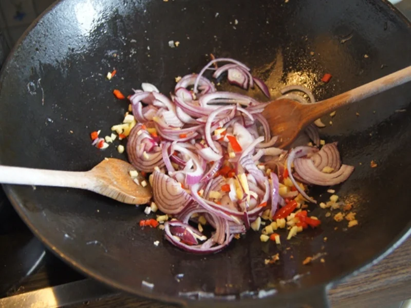 Rezept: Herzhafter Tofu mit Glasnudeln Bild Nr. 17 Herzhafter Tofu mit Glasnudeln - Rezept - Bild Nr. 17