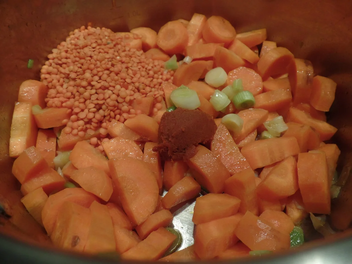 Rezept: Thai-Currysuppe Bild Nr. 7716 Thai-Currysuppe - Rezept - Bild Nr. 7716