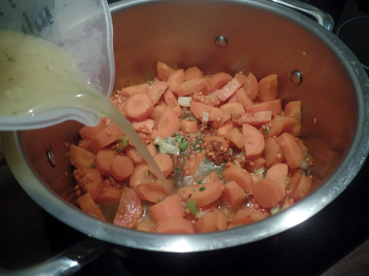 Rezept: Thai-Currysuppe Bild Nr. 7717 Thai-Currysuppe - Rezept - Bild Nr. 7717