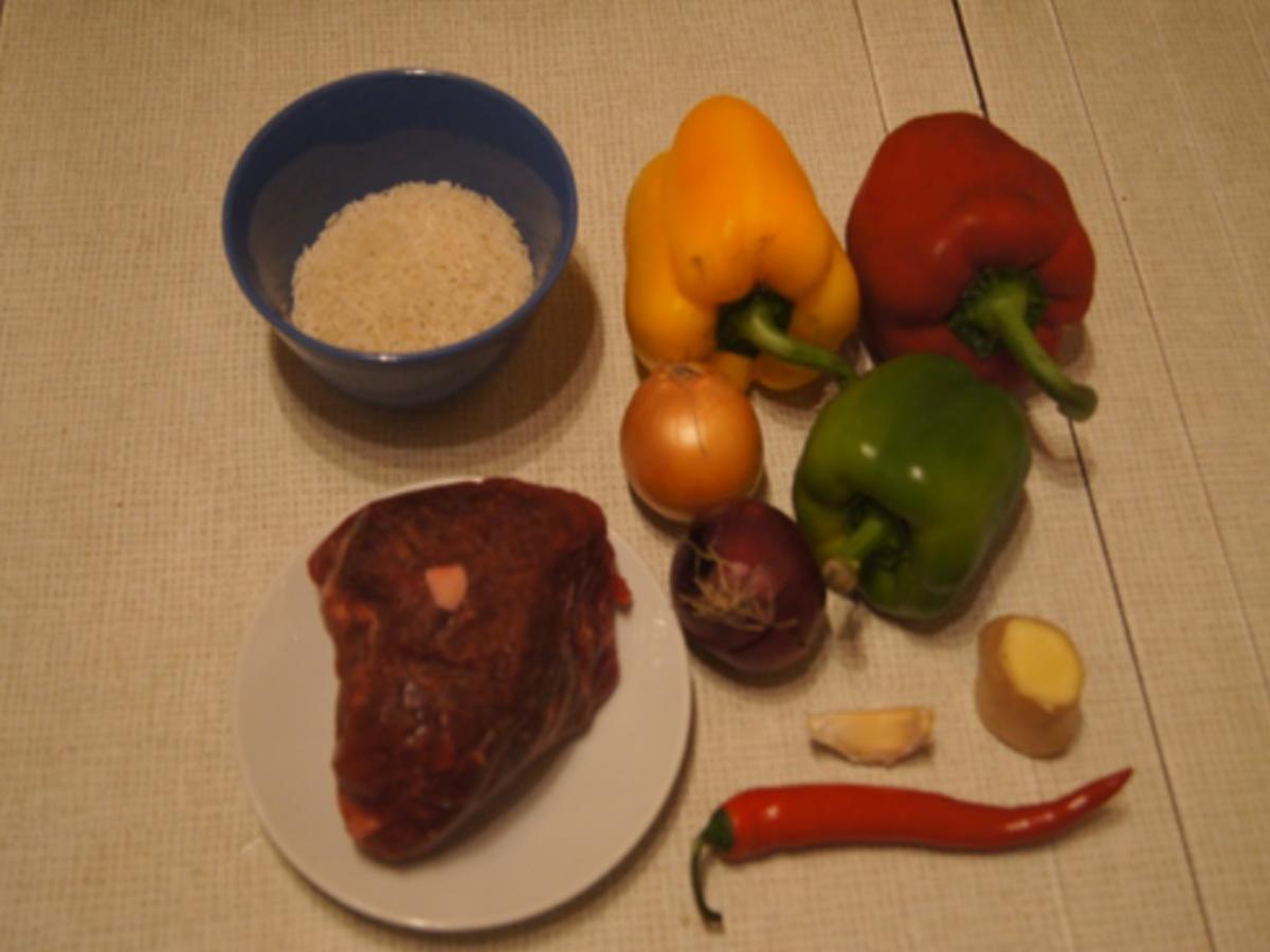 Rindfleisch-Paprika-Wok mit gelben Basmatireis - Rezept - Bild Nr. 3