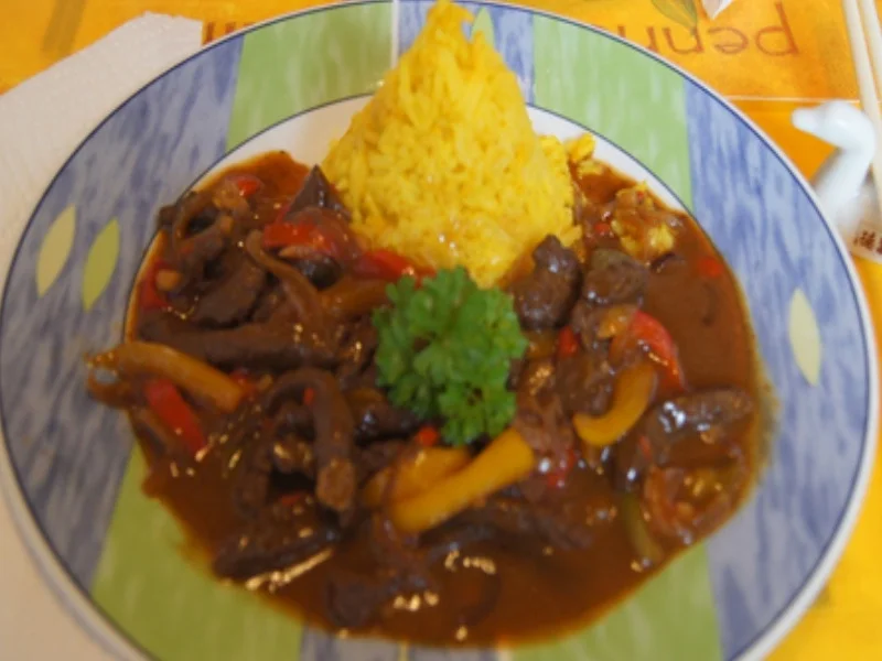 Rindfleisch-Paprika-Wok mit gelben Basmatireis - Rezept - Bild Nr. 7714