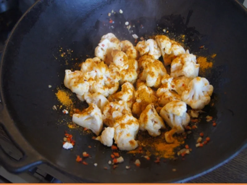 Rezept: Gebratener Blumenkohl im Wok mit pikanten Dip Bild Nr. 9 Gebratener Blumenkohl im Wok mit pikanten Dip - Rezept - Bild Nr. 9