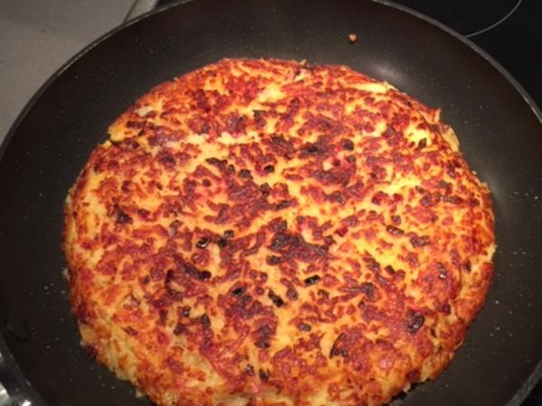 Echte Berner Rösti mit Salat - leckerer Genuss aus der Schweiz - Rezept ...