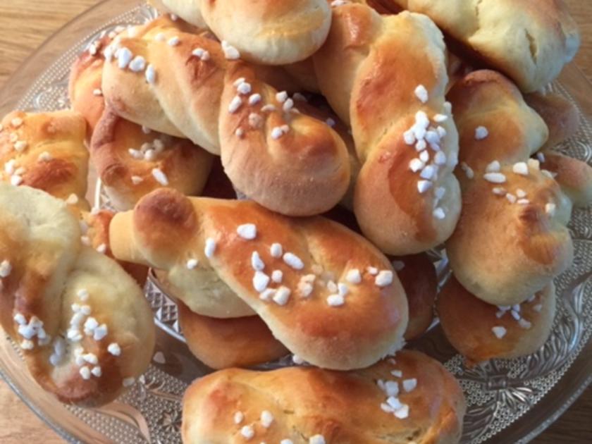 Schwäbische Flachswickel - süße Hefe-Schleifen - einfach ein Genuss ...