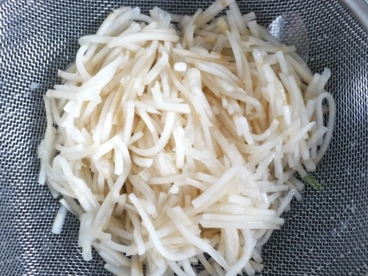 Rezept: Porree Salat Bild Nr. 7737 Porree Salat - Rezept - Bild Nr. 7737