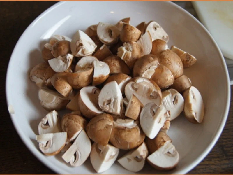 Rezept: Schlemmerfilet mit Rahm-Champignons und Petersilien-Kartoffeln Bild Nr. 7754 Schlemmerfilet mit Rahm-Champignons und Petersilien-Kartoffeln - Rezept - Bild Nr. 7754