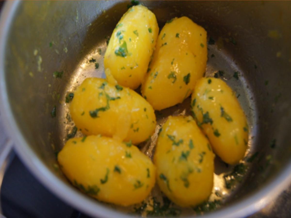 Schlemmerfilet mit Rahm-Champignons und Petersilien-Kartoffeln - Rezept - Bild Nr. 7761