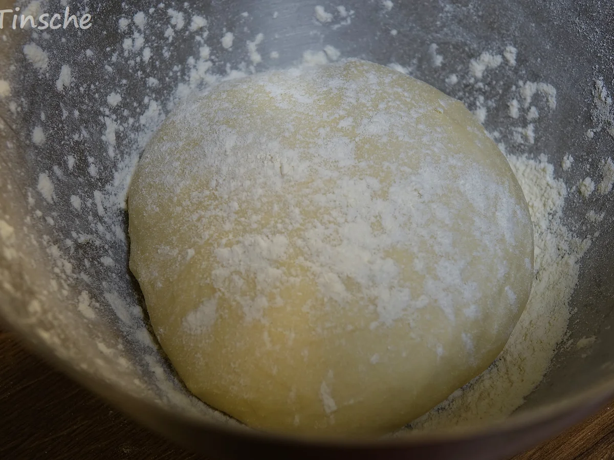 Dinkel-Tomaten-Drei-Käse-Pizza - Rezept - Bild Nr. 7750