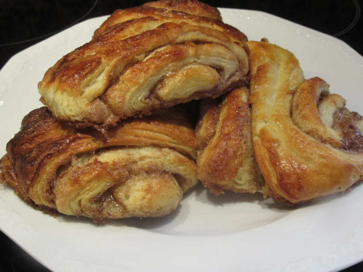 Rezept: Backen: Franzbrötchen Bild Nr. 7750 Backen: Franzbrötchen - Rezept - Bild Nr. 7750