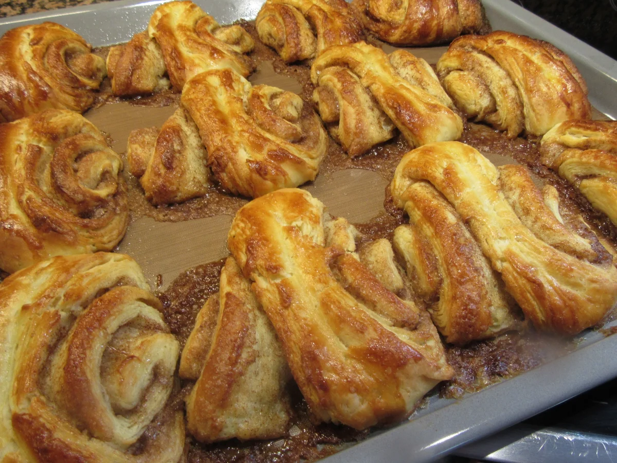 Rezept: Backen: Franzbrötchen Bild Nr. 7761 Backen: Franzbrötchen - Rezept - Bild Nr. 7761