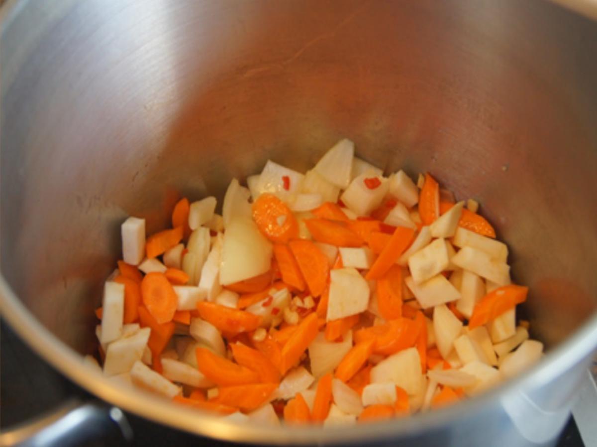 Weißkohl-Gemüse-Suppe mit Garnelen - Rezept - Bild Nr. 4