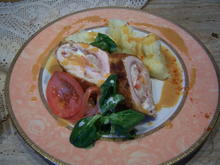 Putenschnitzel mediterran angehaucht mit kleinen Beilagen Salat - Rezept - Bild Nr. 7751