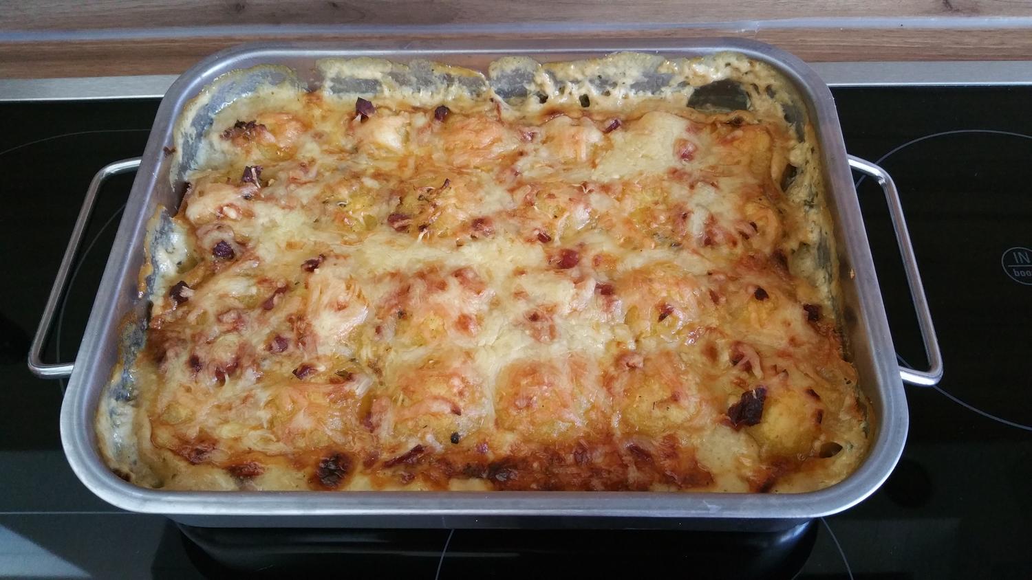 Mini-Klöße in Schinken-Sahne-Sauce - Rezept - kochbar.de