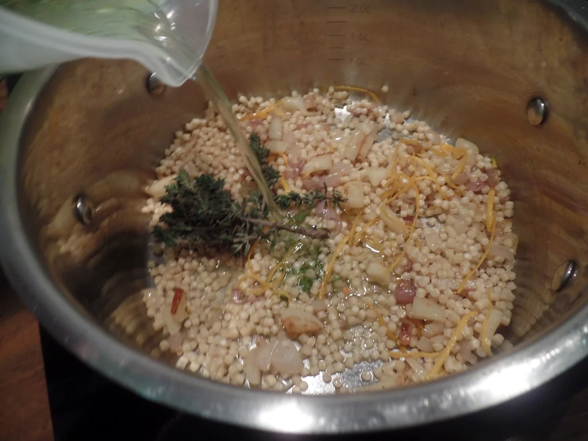 Fregola-Sarda -Pasta-Risotto mit Zucchininudeln ,Tomaten und Fetakäse - Rezept - Bild Nr. 7760