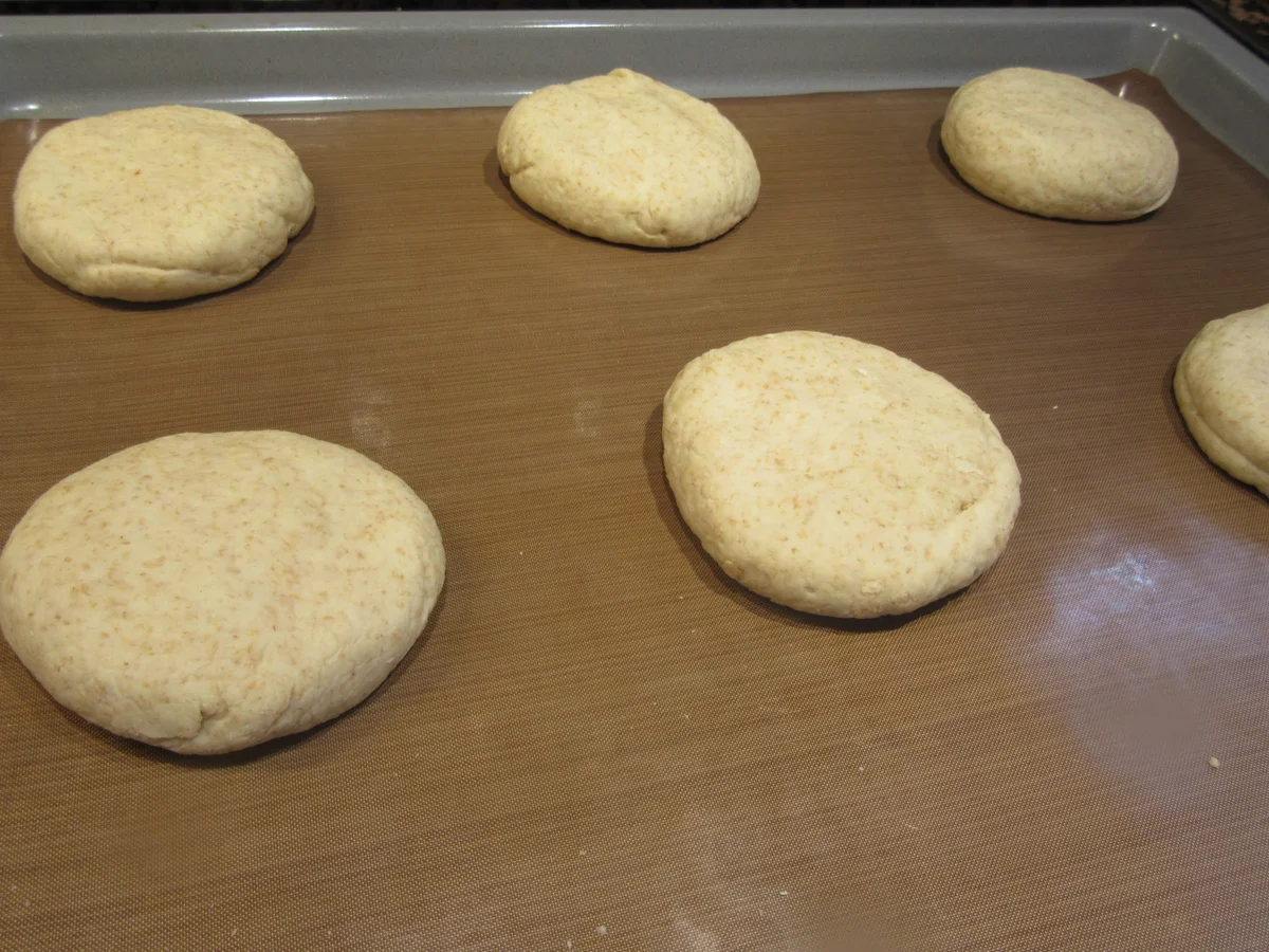 Pikantes Backen: Dinkelfladen mit Mohn oder grobem Salz - Rezept - Bild Nr. 6