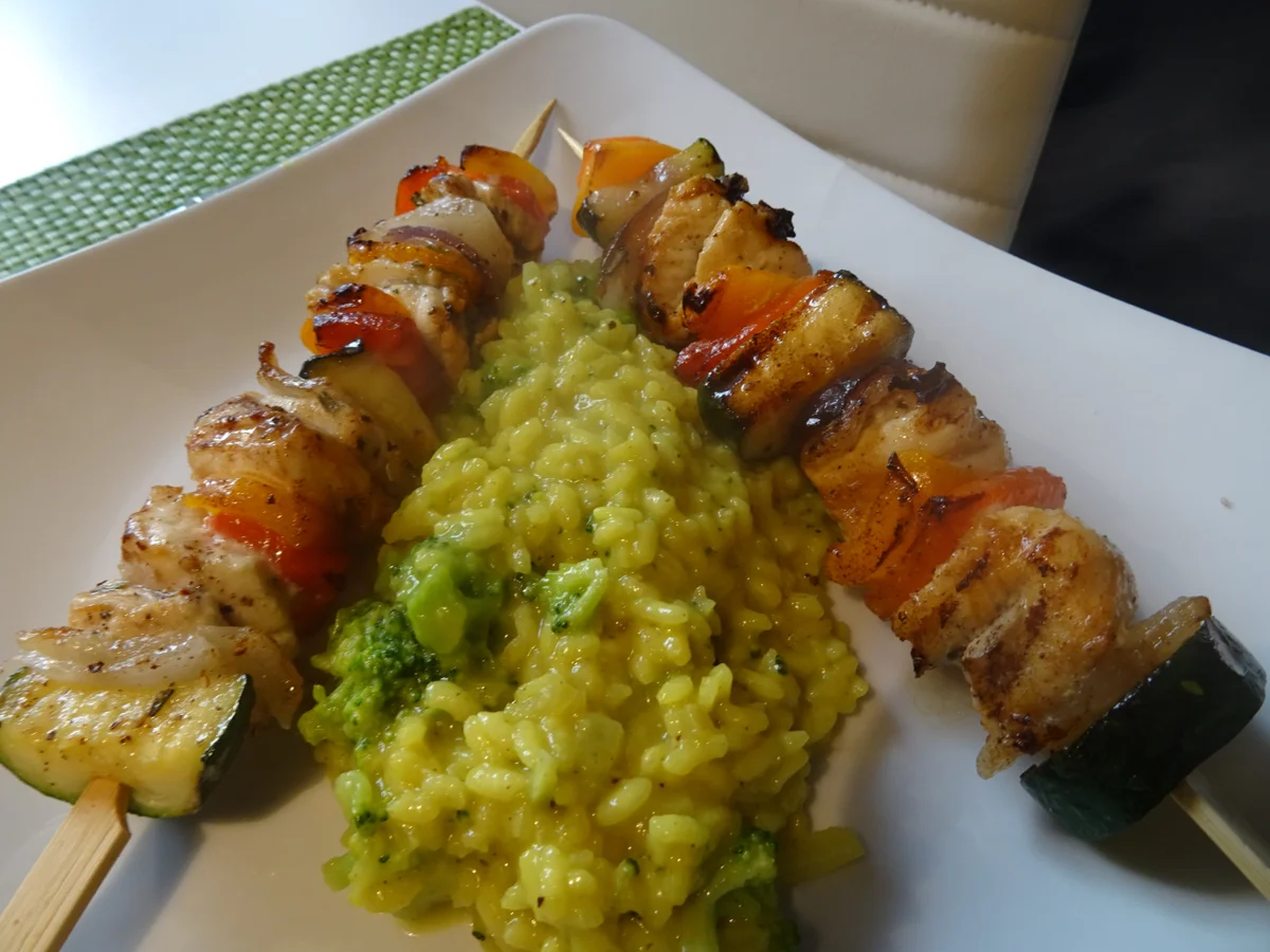 Rotbarschfilet-Schaschlik mit Broccoli-Risotto - Rezept - Bild Nr. 7756