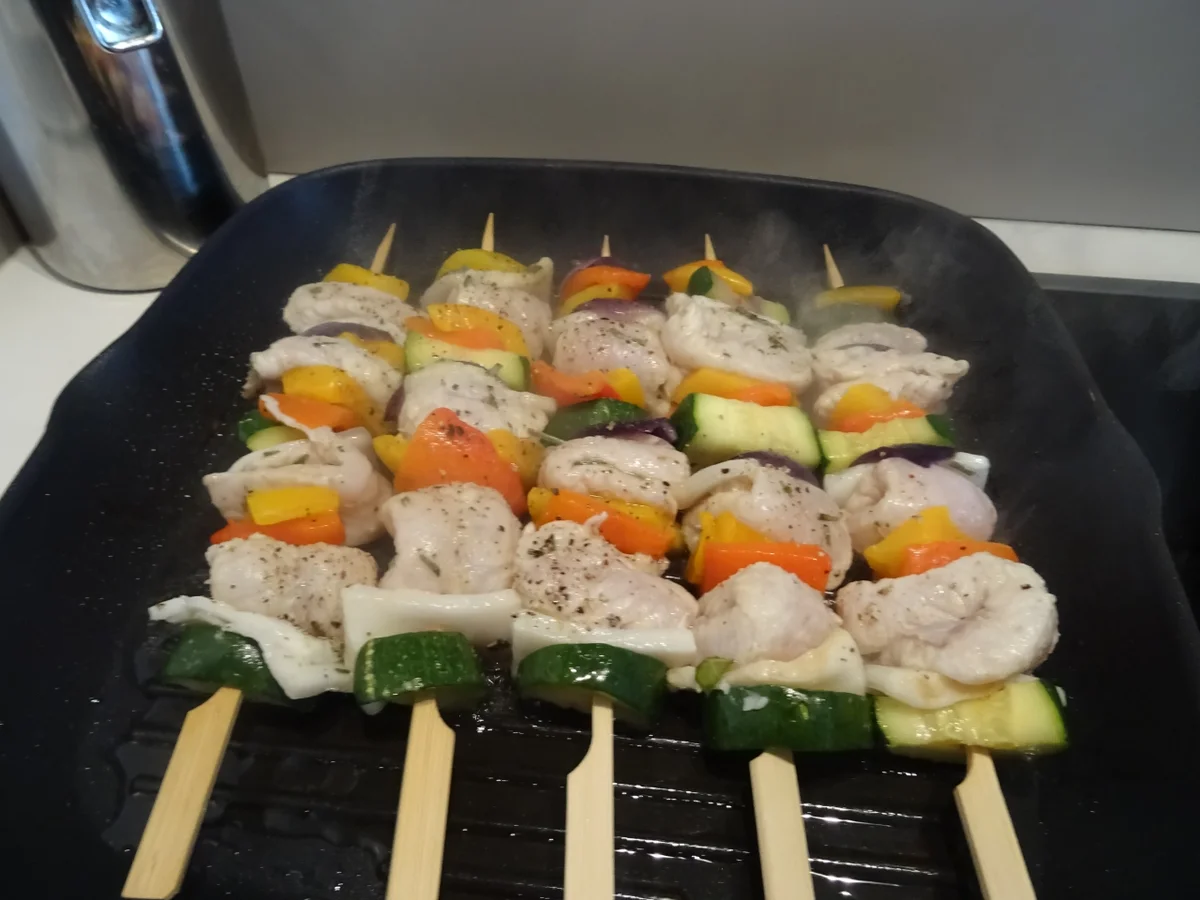 Rotbarschfilet-Schaschlik mit Broccoli-Risotto - Rezept - Bild Nr. 7757