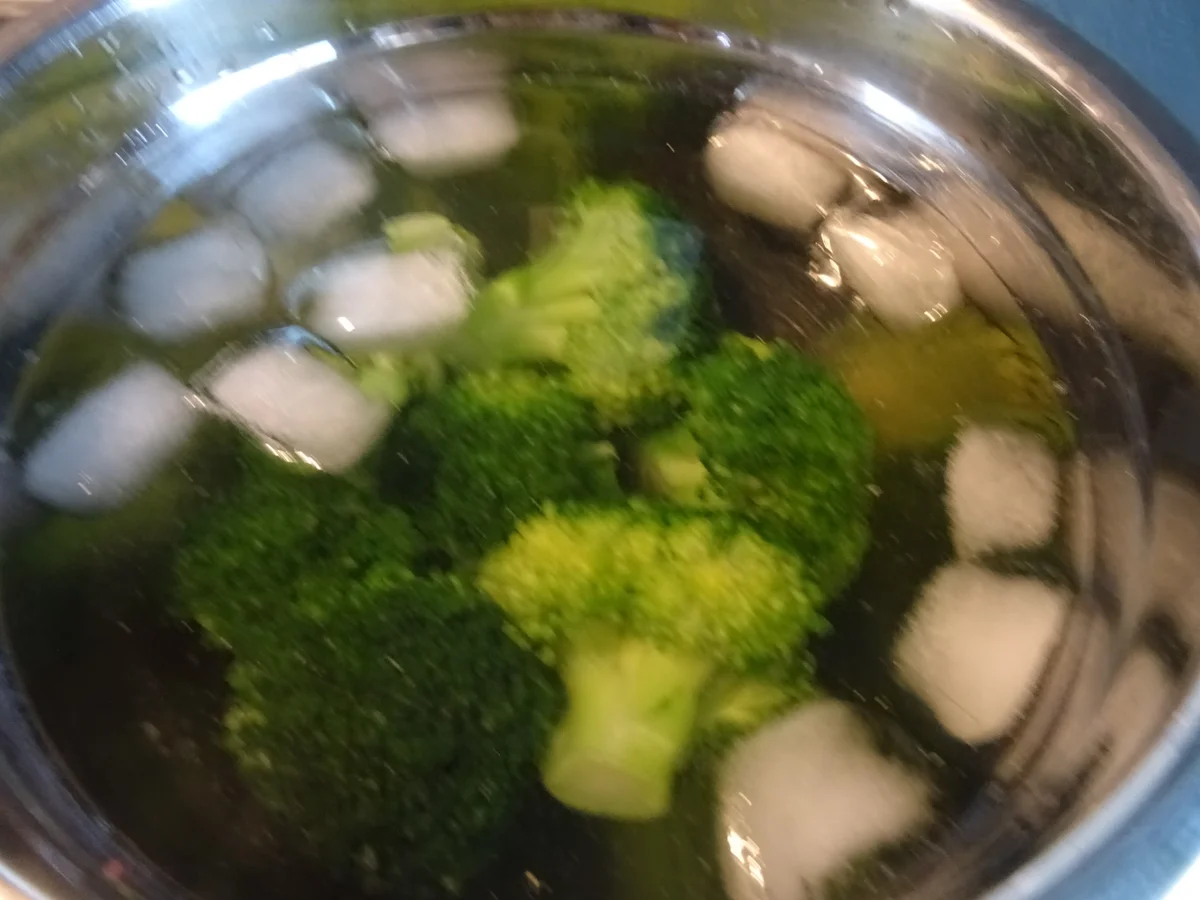 Rotbarschfilet-Schaschlik mit Broccoli-Risotto - Rezept - Bild Nr. 7763