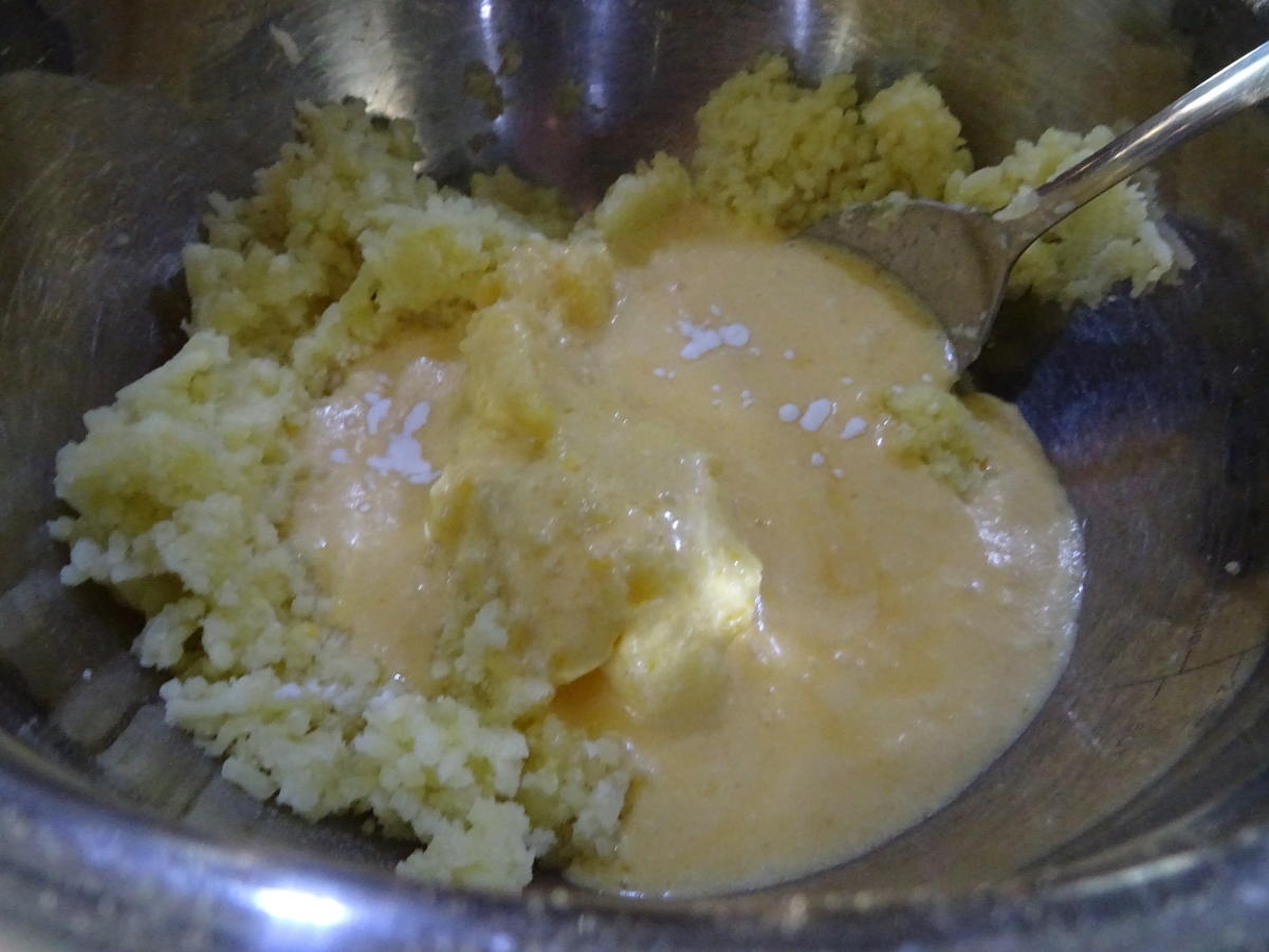 Kartoffel-Spiralen mit Zimt-Zucker und Apfelkompott - Rezept - Bild Nr. 7761