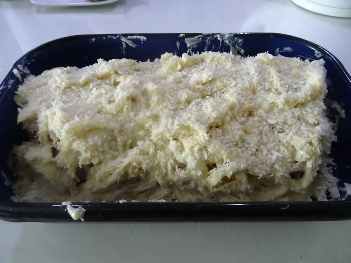 Rezept: Putenbrust-Röllchen aus dem Ofen, überbacken mit knusprig-cremigem Zwiebel-Topping Bild Nr. 2 Putenbrust-Röllchen aus dem Ofen, überbacken mit knusprig-cremigem Zwiebel-Topping - Rezept - Bild Nr. 2