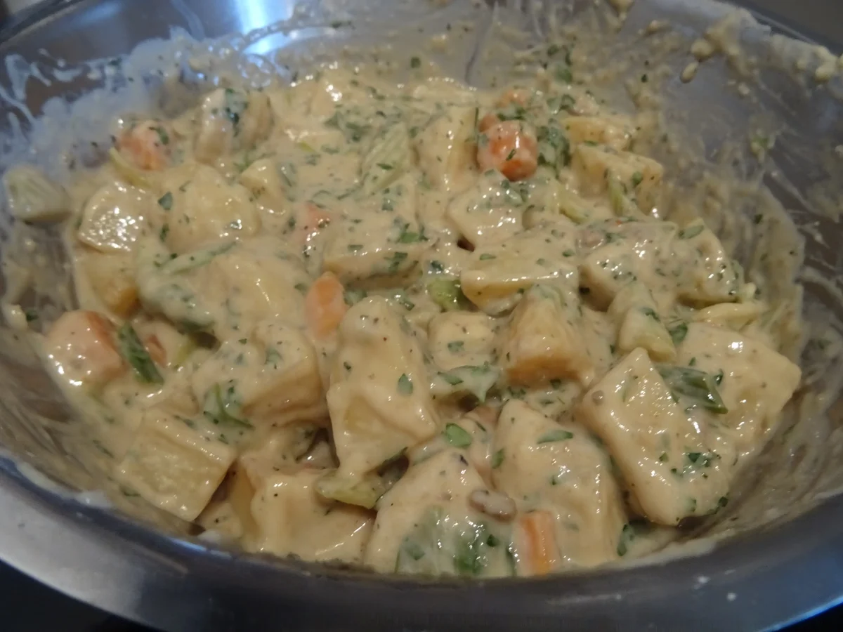 Rezept: Putenbrust-Röllchen aus dem Ofen, überbacken mit knusprig-cremigem Zwiebel-Topping Bild Nr. 7758 Putenbrust-Röllchen aus dem Ofen, überbacken mit knusprig-cremigem Zwiebel-Topping - Rezept - Bild Nr. 7758