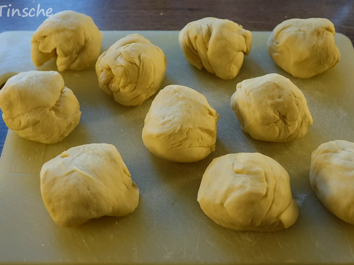 Hähnchen-Bolognese mit Mozzarella-Dampfnudeln - Rezept - Bild Nr. 7761