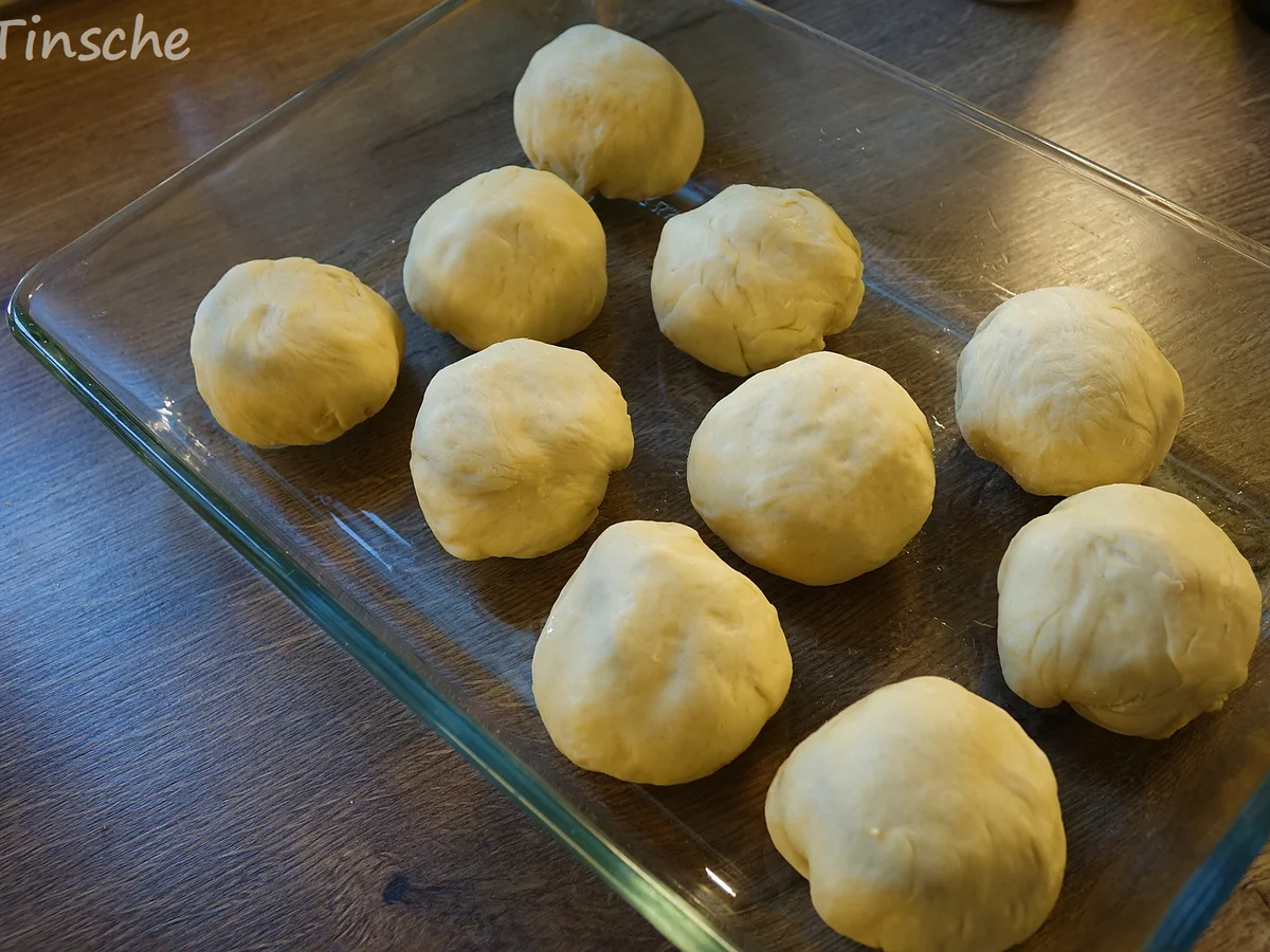 Hähnchen-Bolognese mit Mozzarella-Dampfnudeln - Rezept - Bild Nr. 7766