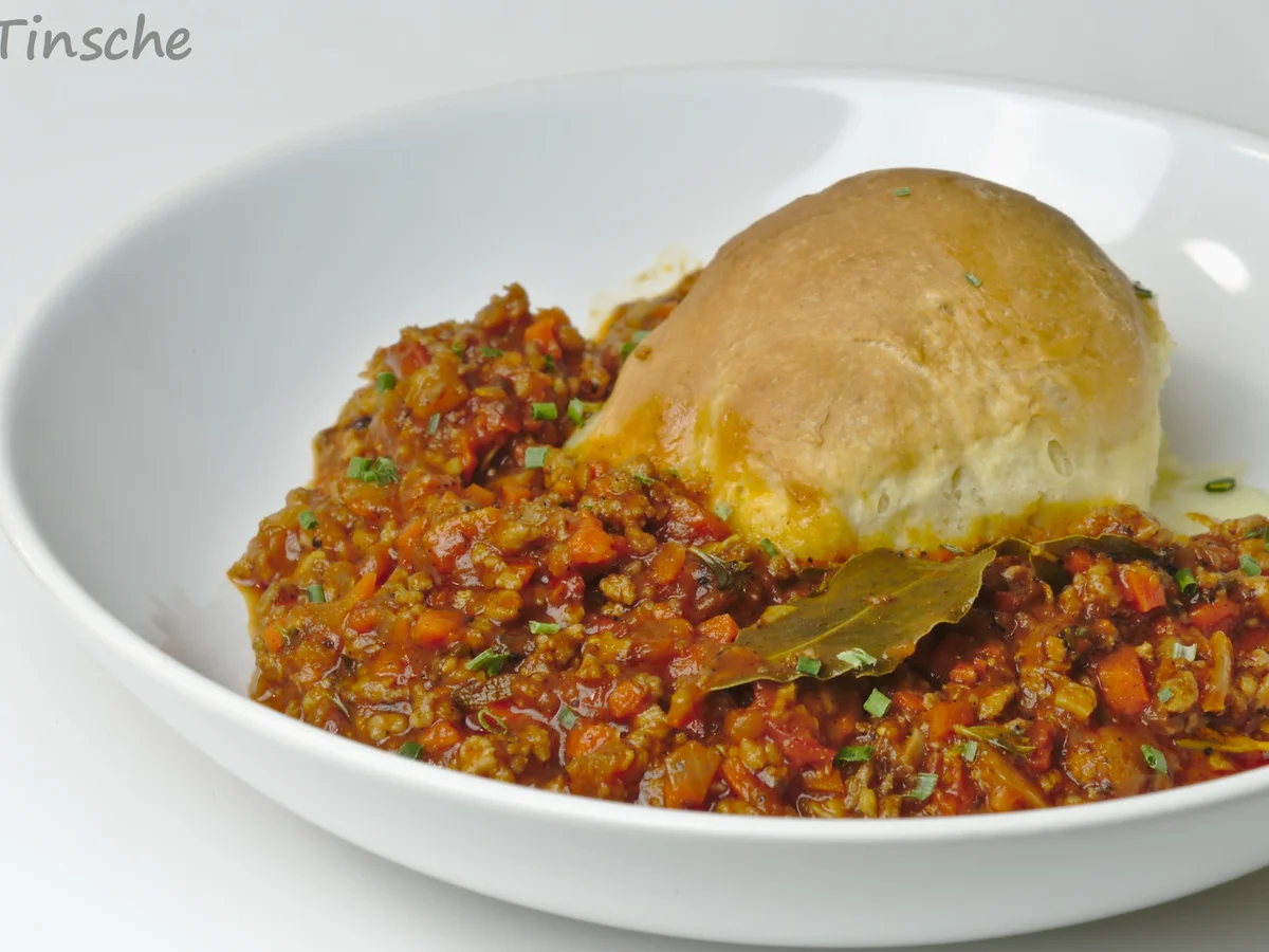 Hähnchen-Bolognese mit Mozzarella-Dampfnudeln - Rezept - Bild Nr. 7775