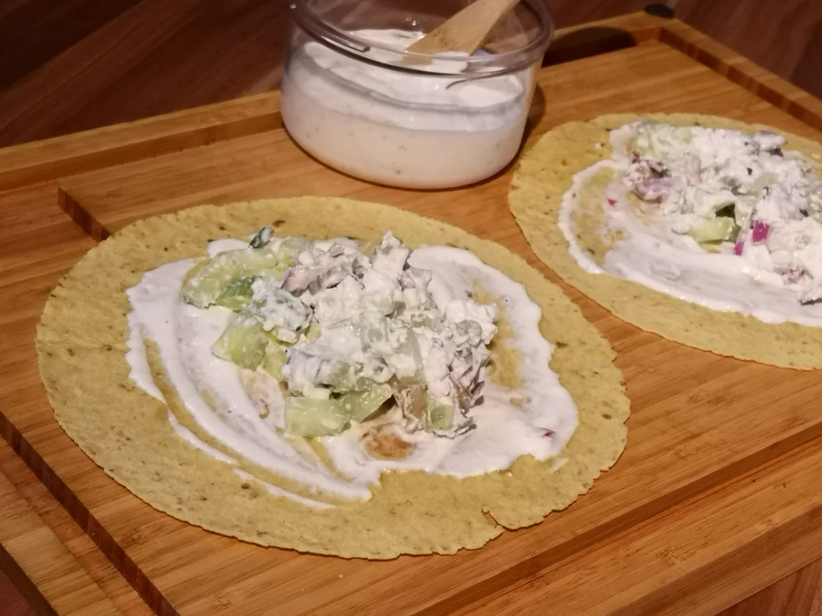 BiNe` S WRAP MIT DORSCH, FETA & GURKE - Rezept - Bild Nr. 7784