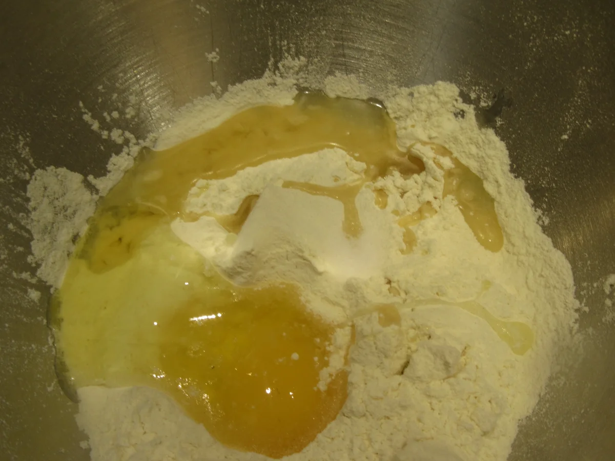 Rezept: Backen: Quarkstrudel mit getrockneten Aprikosen Bild Nr. 7785 Backen: Quarkstrudel mit getrockneten Aprikosen - Rezept - Bild Nr. 7785