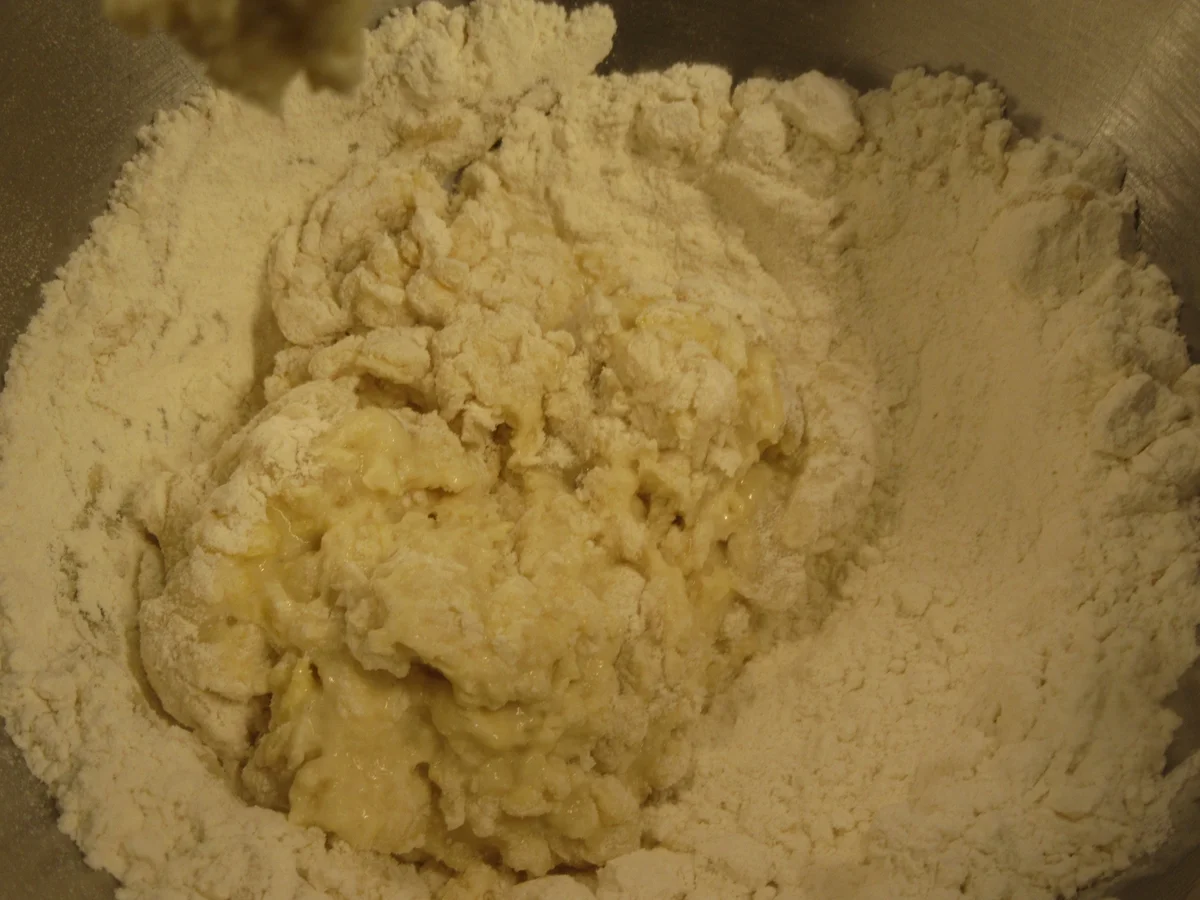 Rezept: Backen: Quarkstrudel mit getrockneten Aprikosen Bild Nr. 7786 Backen: Quarkstrudel mit getrockneten Aprikosen - Rezept - Bild Nr. 7786