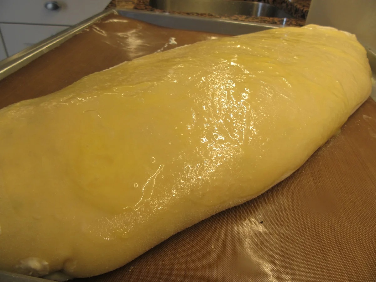 Rezept: Backen: Quarkstrudel mit getrockneten Aprikosen Bild Nr. 7796 Backen: Quarkstrudel mit getrockneten Aprikosen - Rezept - Bild Nr. 7796