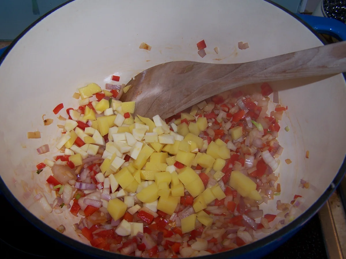 Rezept: Kartoffelsuppe mit Einlage und Beilage Bild Nr. 7789 Kartoffelsuppe mit Einlage und Beilage - Rezept - Bild Nr. 7789