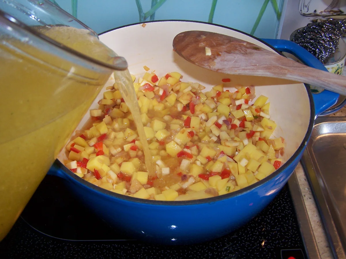 Rezept: Kartoffelsuppe mit Einlage und Beilage Bild Nr. 7792 Kartoffelsuppe mit Einlage und Beilage - Rezept - Bild Nr. 7792