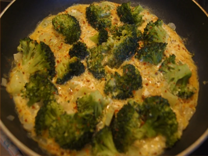 Schnelle Brokkoli-Ei-Pfanne - Rezept - Bild Nr. 7