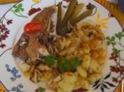 Bratheringsfilet mit Bratkartoffeln und Rote-Bete-Apfel-Salat - Rezept - Bild Nr. 7787