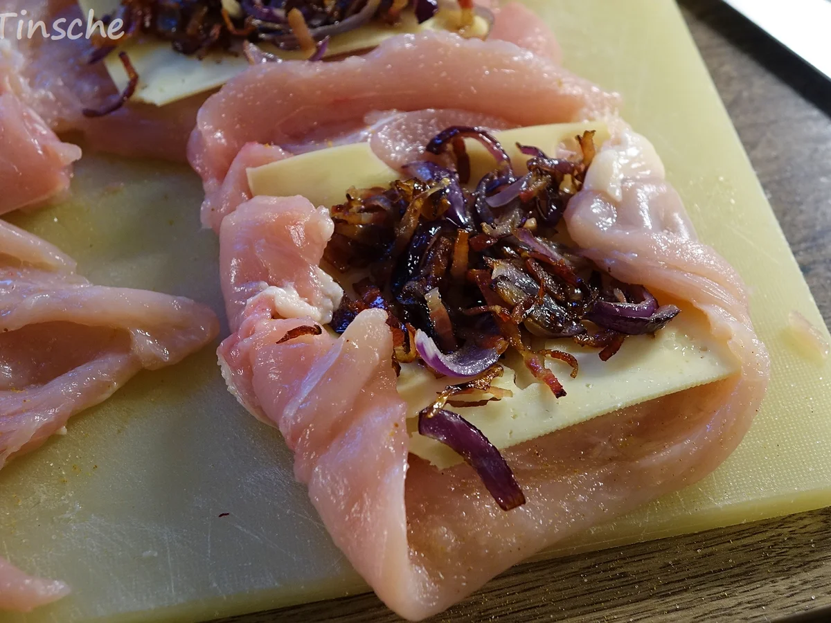 Hähnchenroulade mit Speck/Zwiebel/Käsefüllung - Rezept - Bild Nr. 7793
