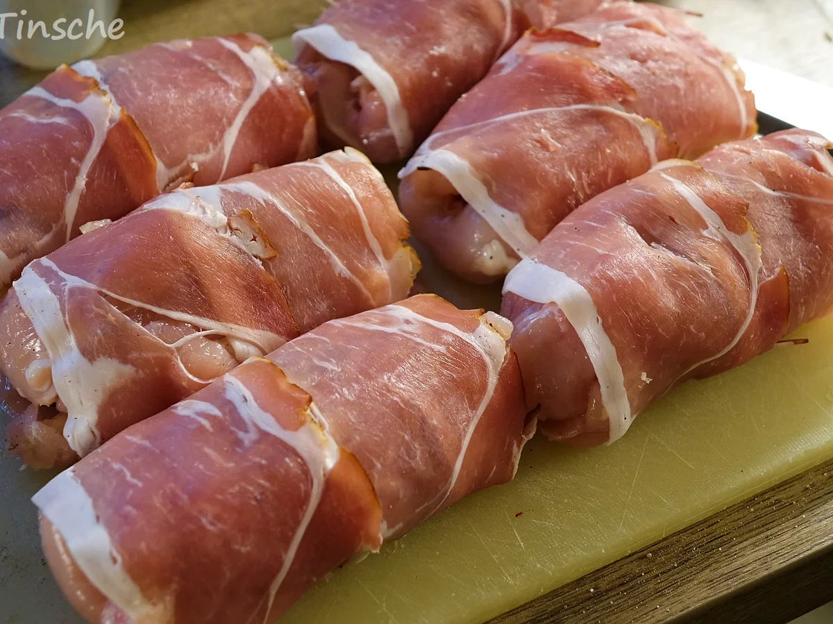 Hähnchenroulade mit Speck/Zwiebel/Käsefüllung - Rezept - Bild Nr. 7795