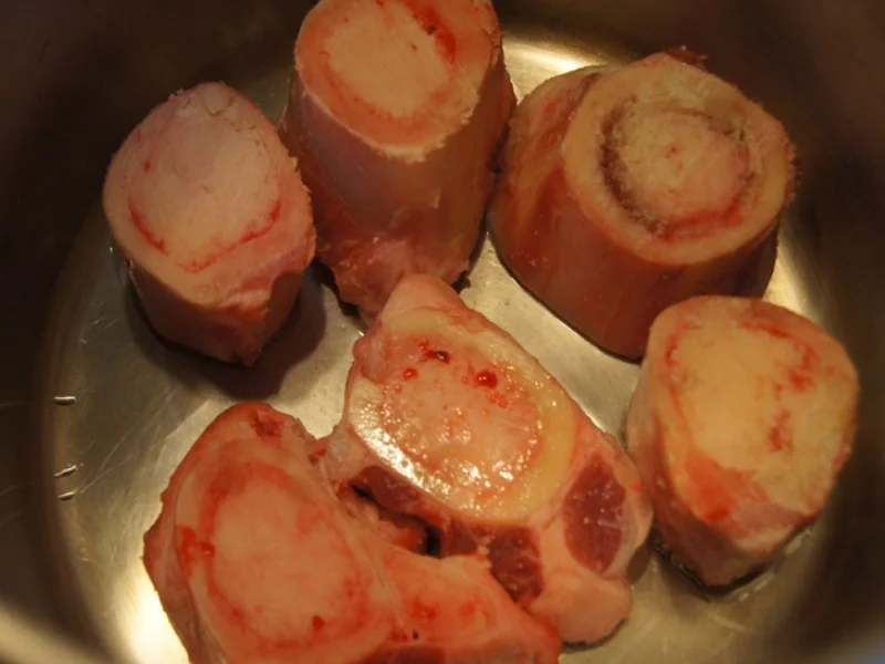 Rinder-Markknochen-Brühe - Rezept - Bild Nr. 4
