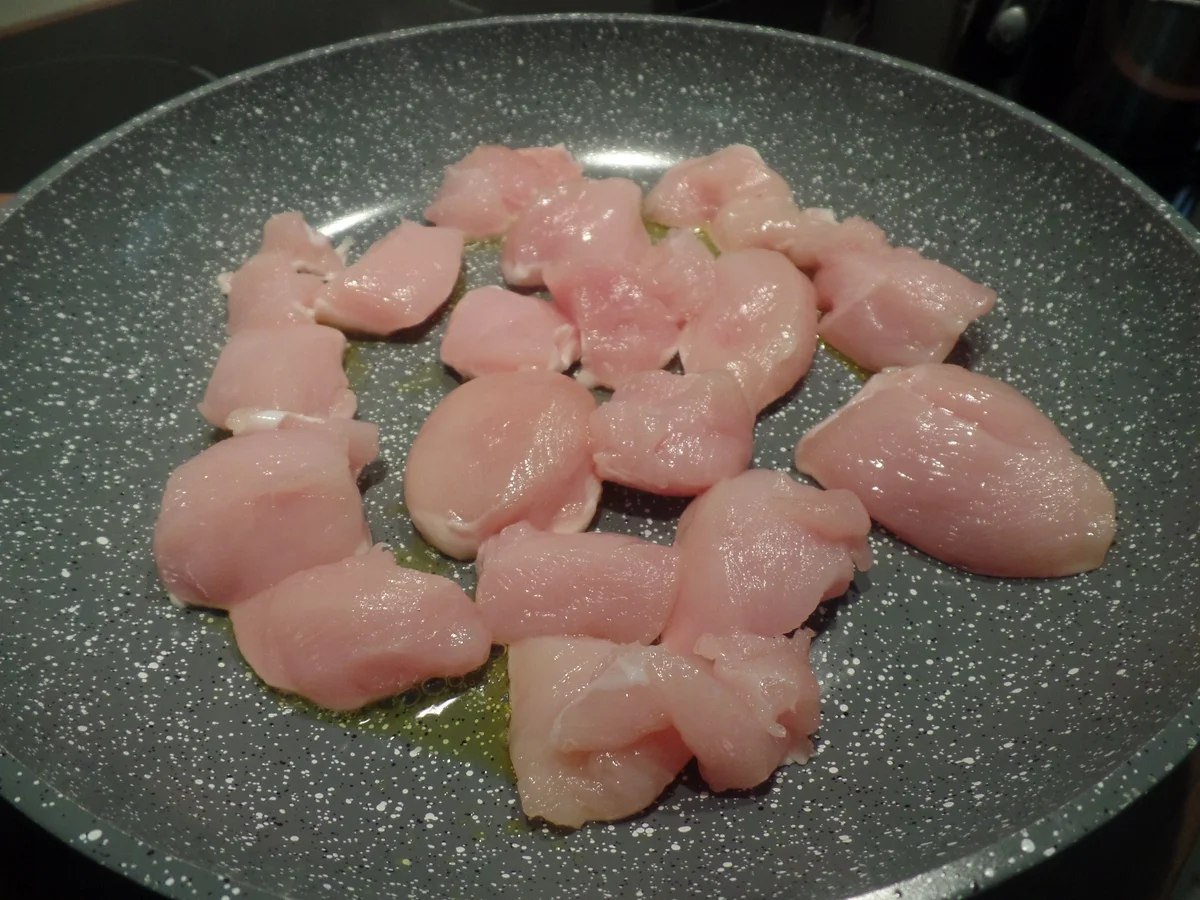 Ananashähnchen auf Quinoa-Tricolore mit Gurkensalat - Rezept - Bild Nr. 7801