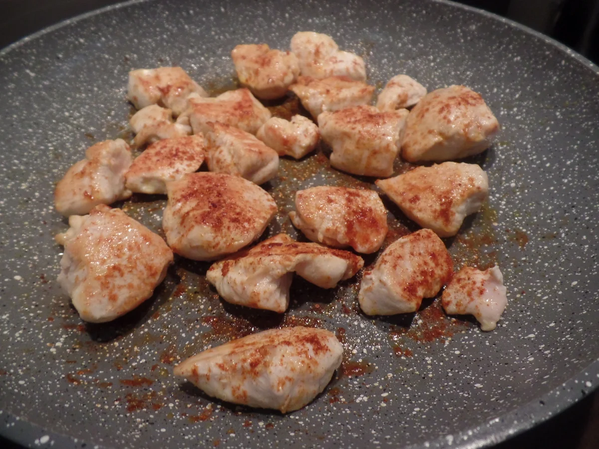 Ananashähnchen auf Quinoa-Tricolore mit Gurkensalat - Rezept - Bild Nr. 7802