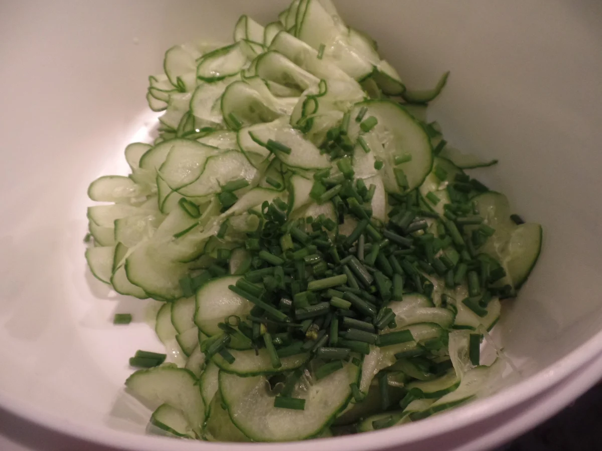 Ananashähnchen auf Quinoa-Tricolore mit Gurkensalat - Rezept - Bild Nr. 7810